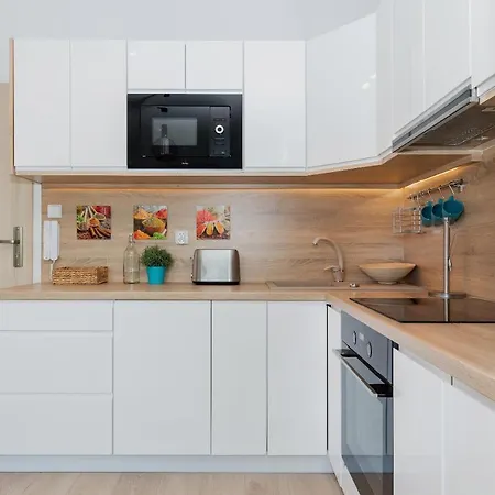 Apartment Feniks 8 By Jantar *